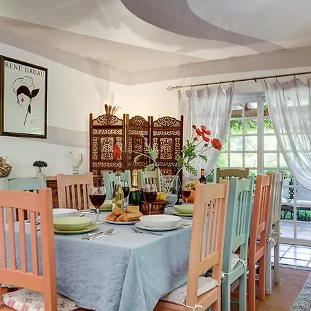 Bel-air Sleeps 10 With Pool Air Con And Wifi *